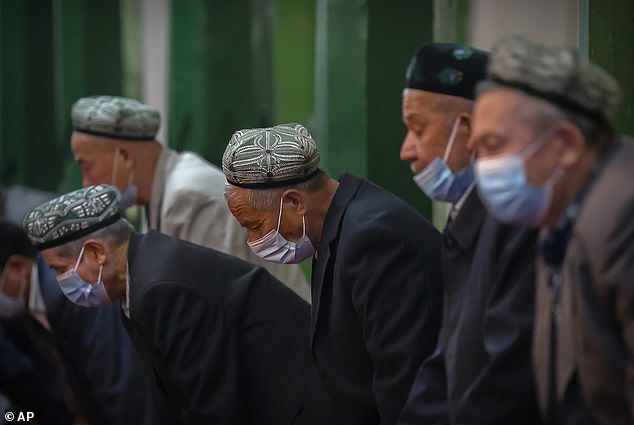 Pechino è sotto i riflettori per la gestione degli uiguri da parte del governo.  Il Partito Comunista Cinese ha ricevuto pressioni dalle Nazioni Unite per fornire maggiori informazioni sugli eventi attuali nella regione autonoma dello Xinjiang