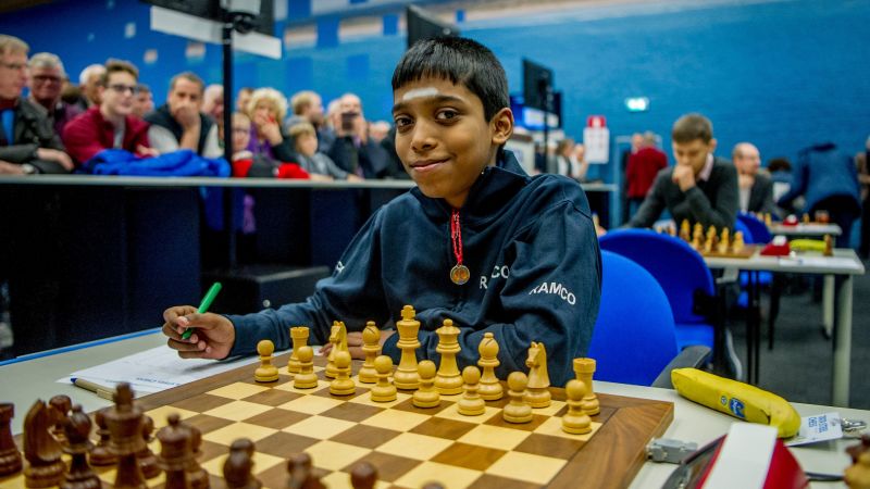 Ramesappu Pragnanandha: la sensazione scacchistica indiana di 16 anni stordisce il numero 1 del mondo Magnus Carlsen