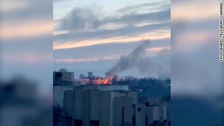 Sabato è scoppiato un incendio nella parte occidentale di Kiev.