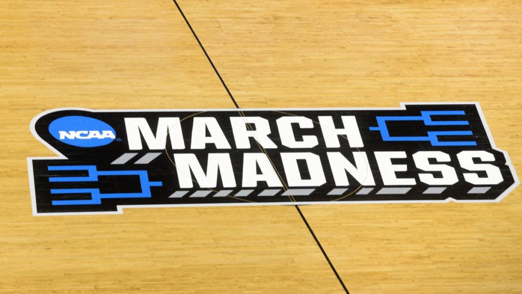 2022 NCAA ARCH: Aggiornamenti selezionati della domenica, March Madness Arch, Campo da basket del campionato NCAA