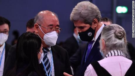 Kerry tende a parlare con l'inviato speciale cinese per il clima Xie Zhenhua al vertice COP26 sul clima a Glasgow a novembre.
