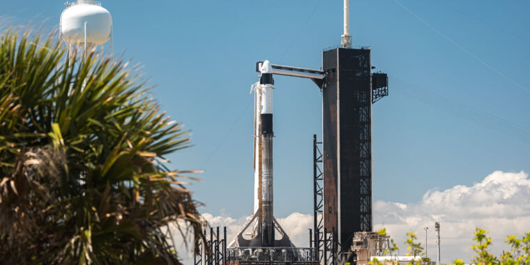 Guarda dal vivo: SpaceX lancia la sua sesta missione con equipaggio in due anni stasera