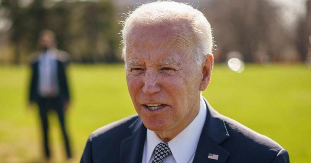 Biden afferma che Putin dovrebbe essere processato per crimini di guerra per presunte atrocità in Ucraina