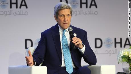 Kerry parla al Forum di Doha nella capitale del Qatar a marzo.