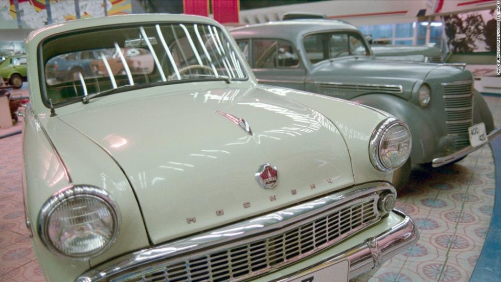 Moskvich: La Russia ha bisogno di automobili, quindi sta riavviando questo marchio dell'era sovietica