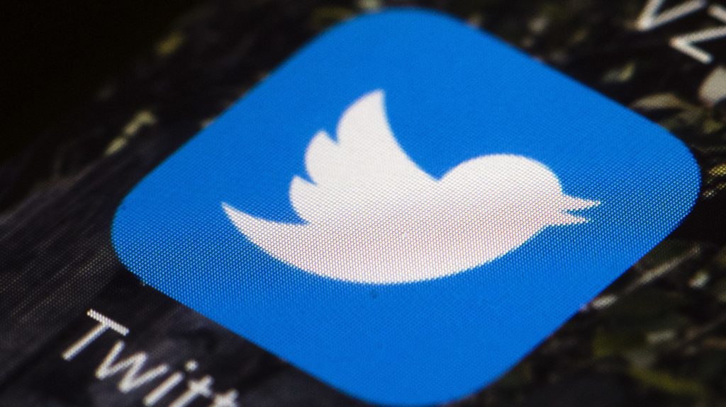 Twitter pagherà una multa di $ 150 milioni per l'accusa di aver venduto in modo improprio i dati degli utenti: NPR