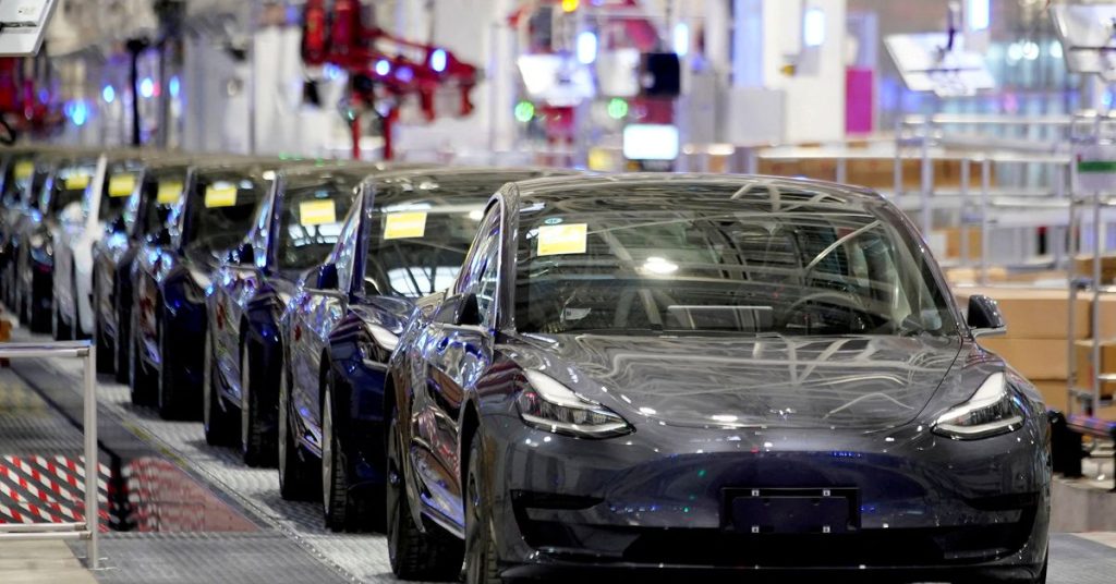 Esclusiva: Tesla interrompe la maggior parte della produzione nello stabilimento di Shanghai, interrompe le vendite di aprile