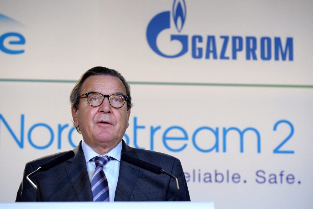 Gerhard Schroeder si dimette da Rosneft