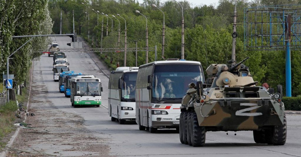 La Russia dice che più combattenti ucraini si sono arresi a Mariupol