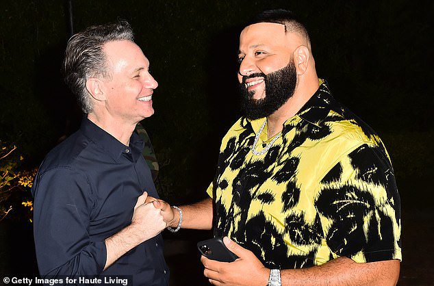 Jason Bean e DJ Khaled partecipano alla festa di lancio dell'album Family Ties di Fat Joe a Miami 2019