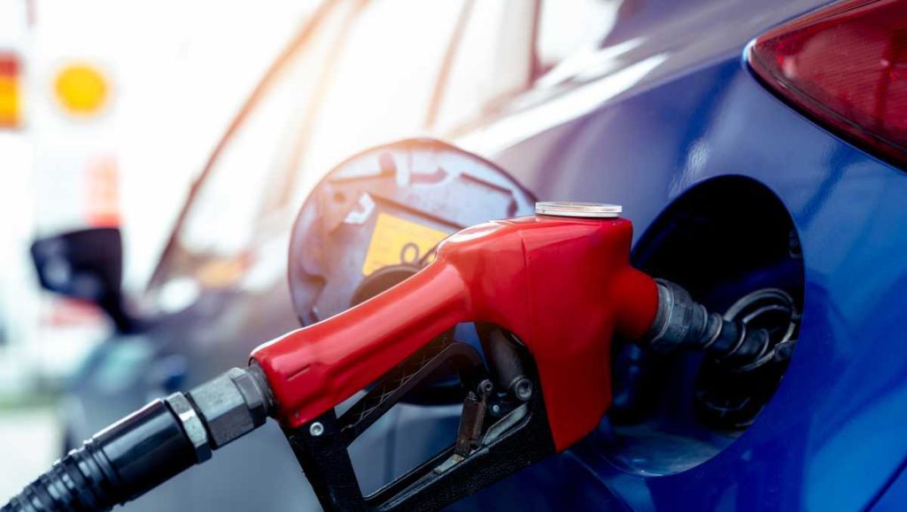I prezzi del gas in Florida salgono verso i 5 dollari
