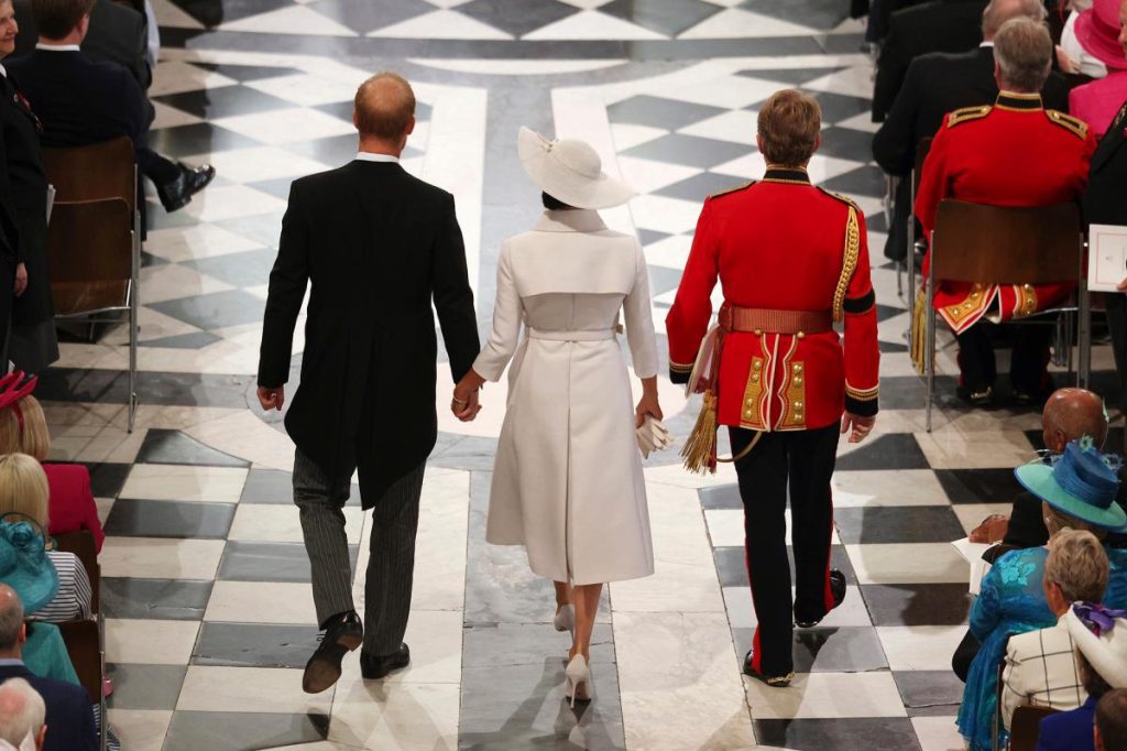 Il principe Harry e Meghan Markle partecipano al servizio della Queen's Jubilee Church