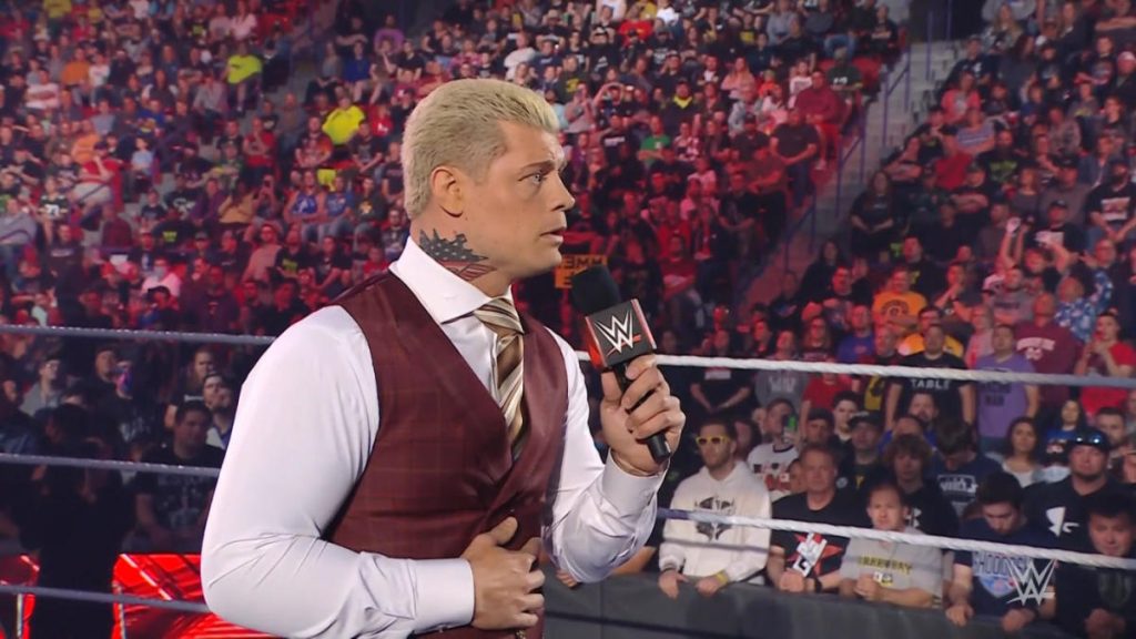 Risultati, sommario e punteggi di WWE Raw: Seth Rollins affronta Cody Rhodes con un brutale attacco