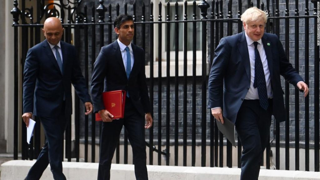 Duro colpo per Boris Johnson con le dimissioni di importanti ministri del governo del Regno Unito, Rishi Sunak e Sajid Javid