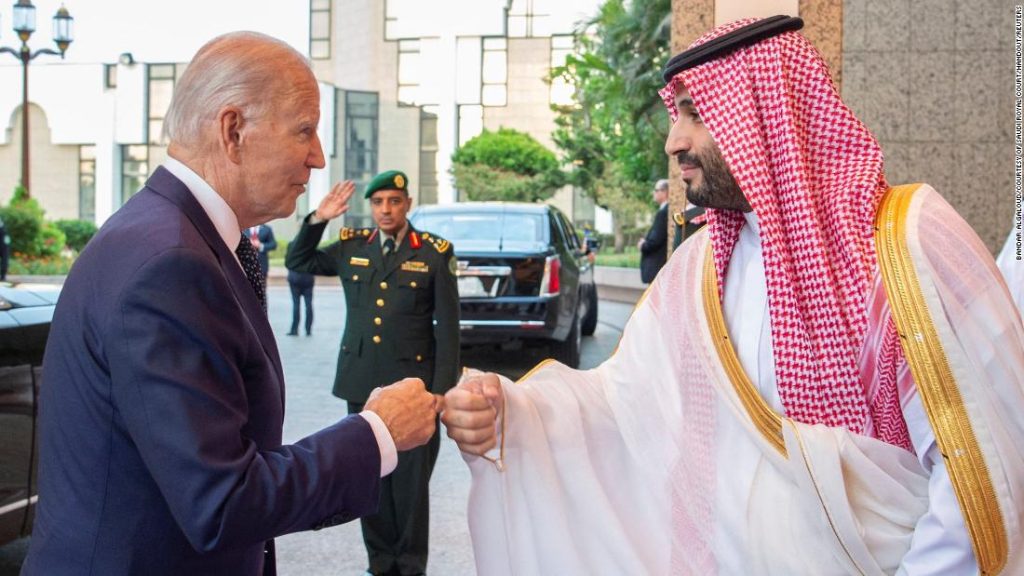 Biden sta cercando di voltare pagina sulle relazioni tra Stati Uniti e Arabia Saudita, ma l'omicidio di Khashoggi incombe sugli incontri