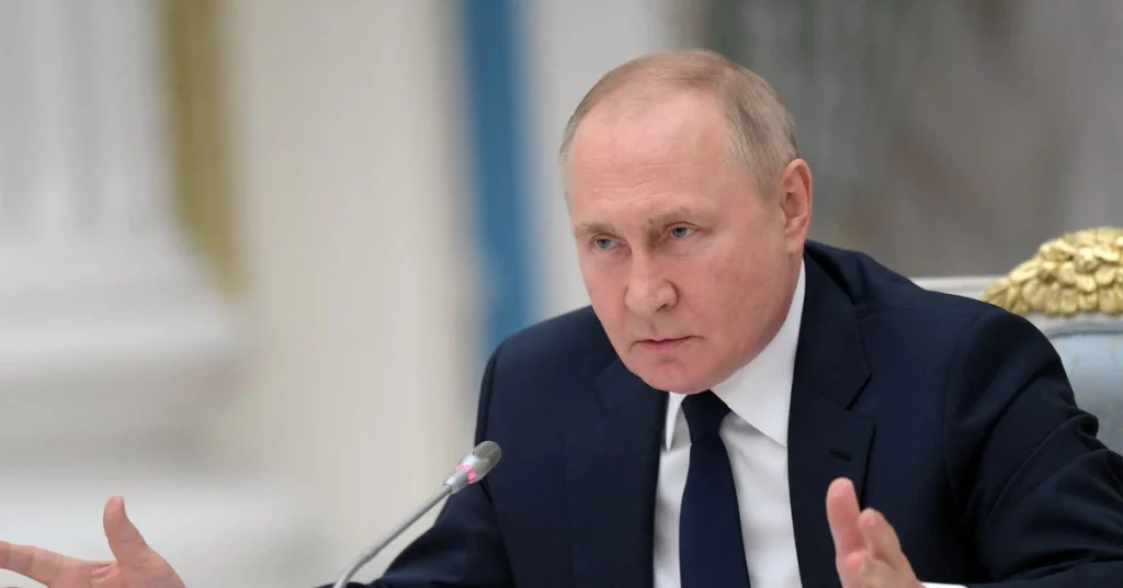 Putin avverte che l'Ucraina occidentale è "diretta verso una tragedia"
