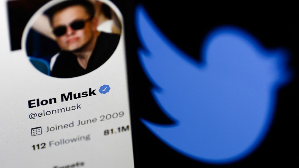 Elon Musk afferma che l'accordo su Twitter può andare avanti una volta confermati i dati degli utenti