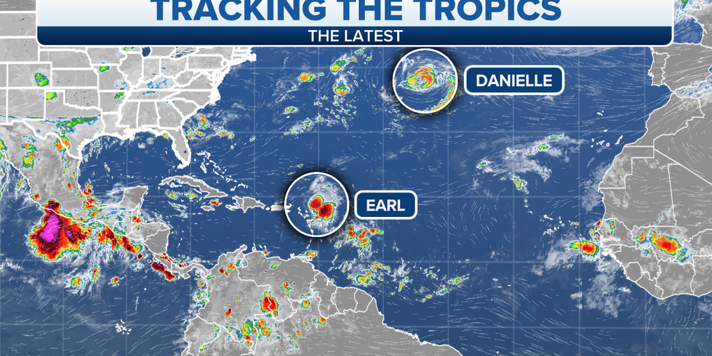 La forza di Earl della tempesta tropicale indebolisce Danielle sull'Oceano Atlantico