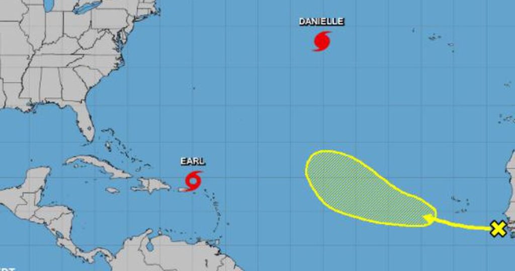 La tempesta tropicale Earl ha previsto che si trasformerà in un uragano: Forecasters