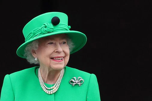 La regina Elisabetta II, il monarca più longevo della Gran Bretagna, è morta all'età di 96 anni, secondo Buckingham Palace