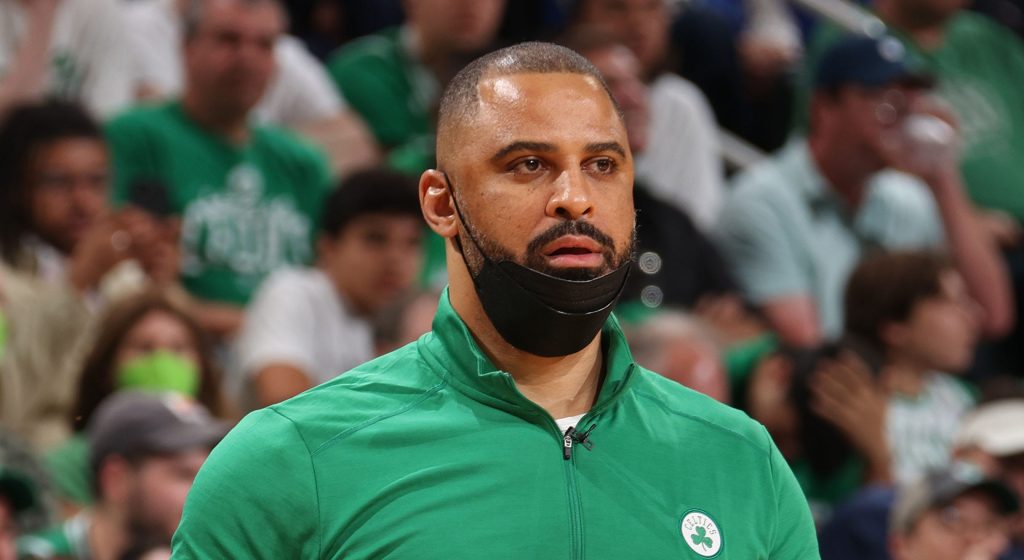 Ime Udoka dei Celtics potrebbe subire una "significativa sospensione" per aver violato le linee guida della squadra: rapporto