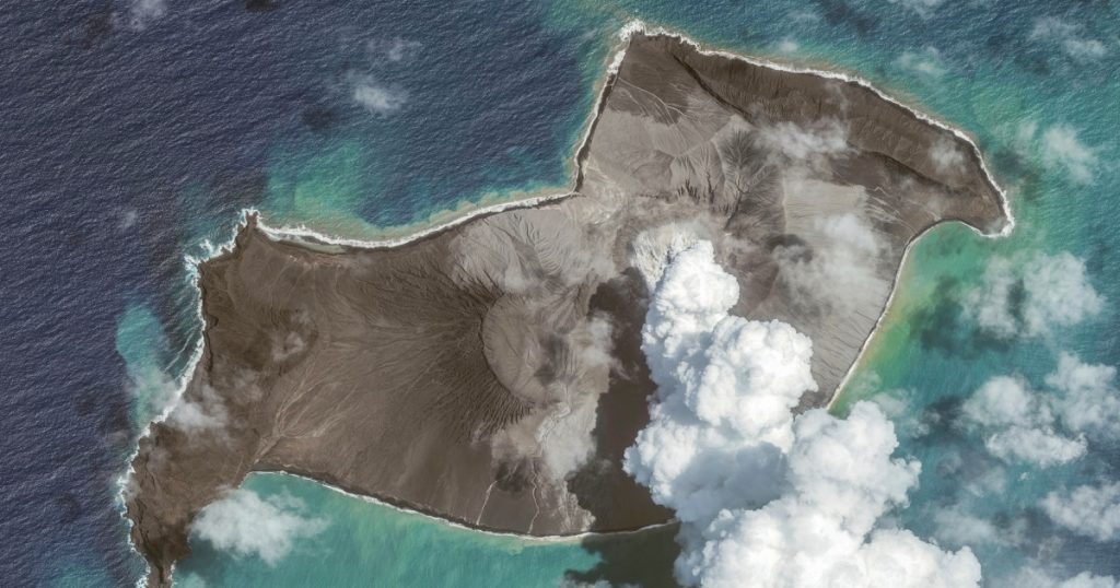 L'eruzione del vulcano a Tonga potrebbe aumentare temporaneamente la temperatura globale