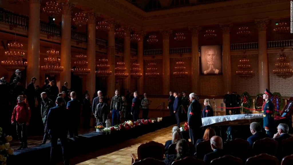 Il funerale di Mikhail Gorbaciov: i russi salutano l'ultimo leader dell'Unione Sovietica