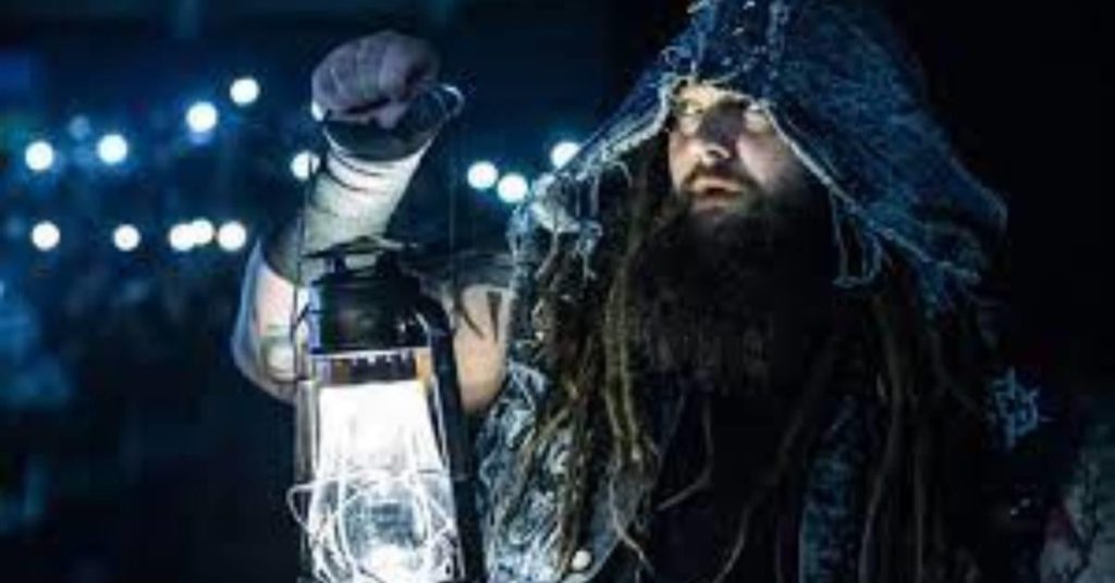 La WWE interpreta il White Rabbit e fa arrabbiare Bray Wyatt durante lo SmackDown di stasera