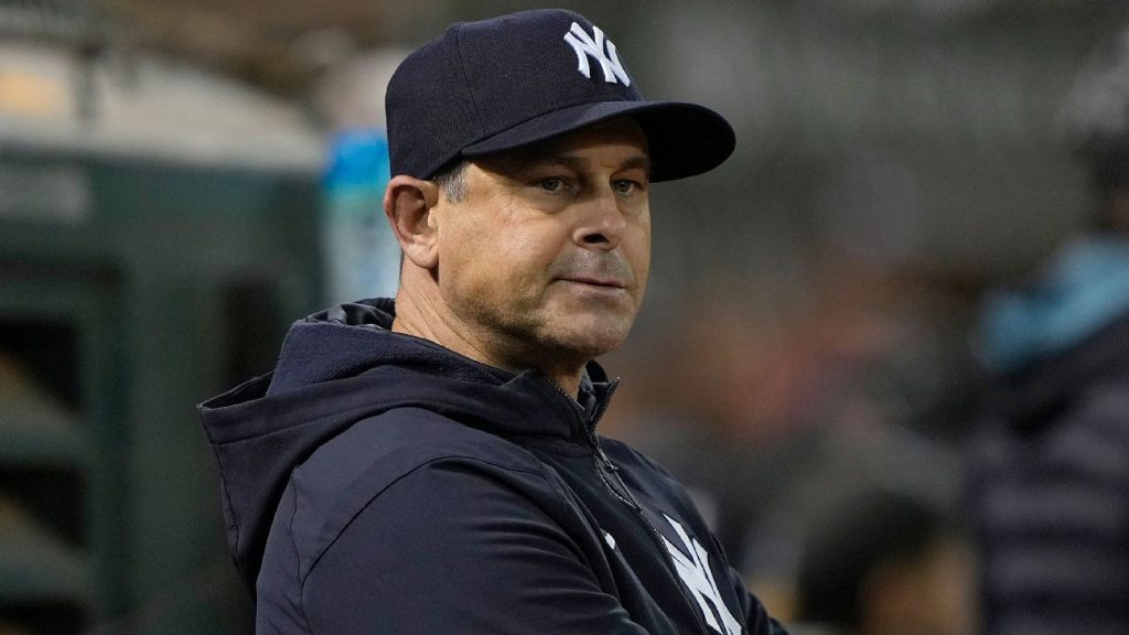 L'allenatore dei New York Yankees Aaron Boone si è scaldato dopo la "imbarazzante" sconfitta per 9-0 della squadra contro i Tampa Bay Rays