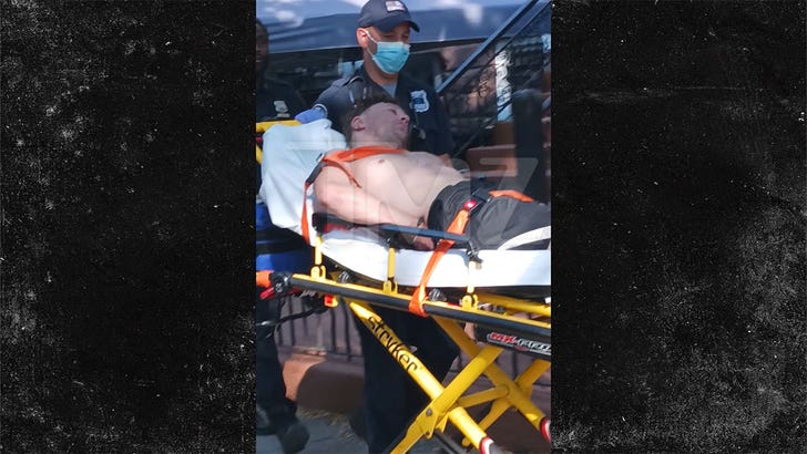 La estrella de Boardwalk Empire, Michael Pitt, ha sido hospitalizado después de una explosión en Nueva York