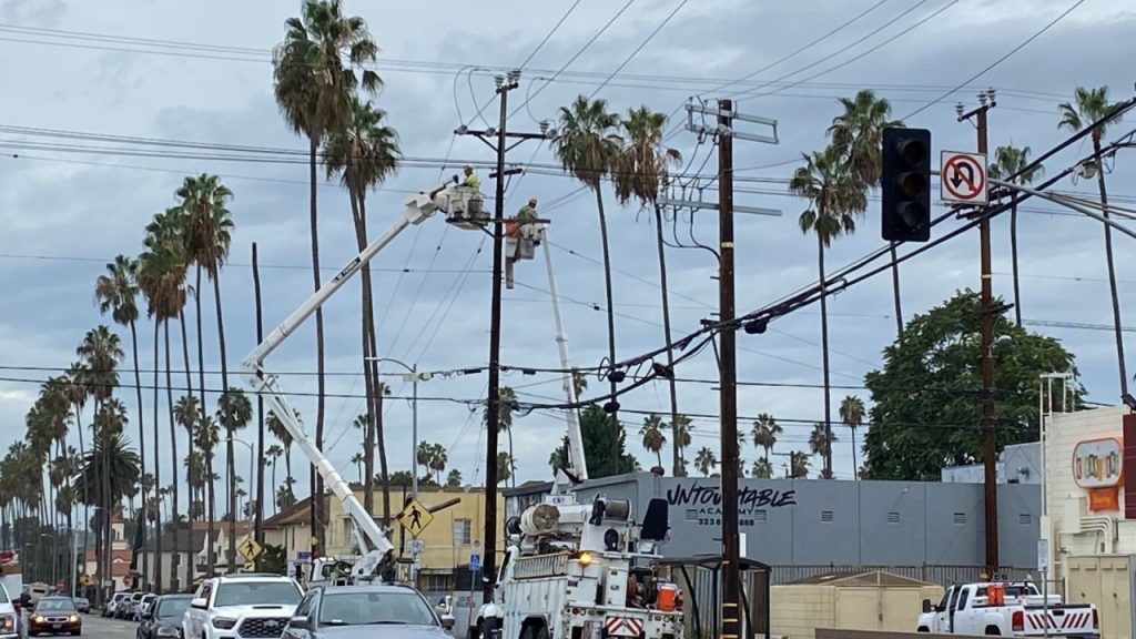 Migliaia di clienti LADWP senza elettricità a Los Angeles