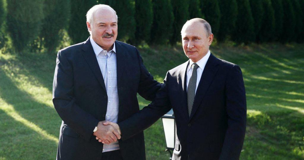 Il leader bielorusso avverte di non mettere Putin nell'angolo del nucleare