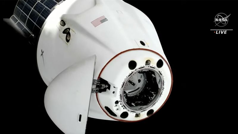NASA, missione SpaceX: gli astronauti tornano dalla Stazione Spaziale Internazionale