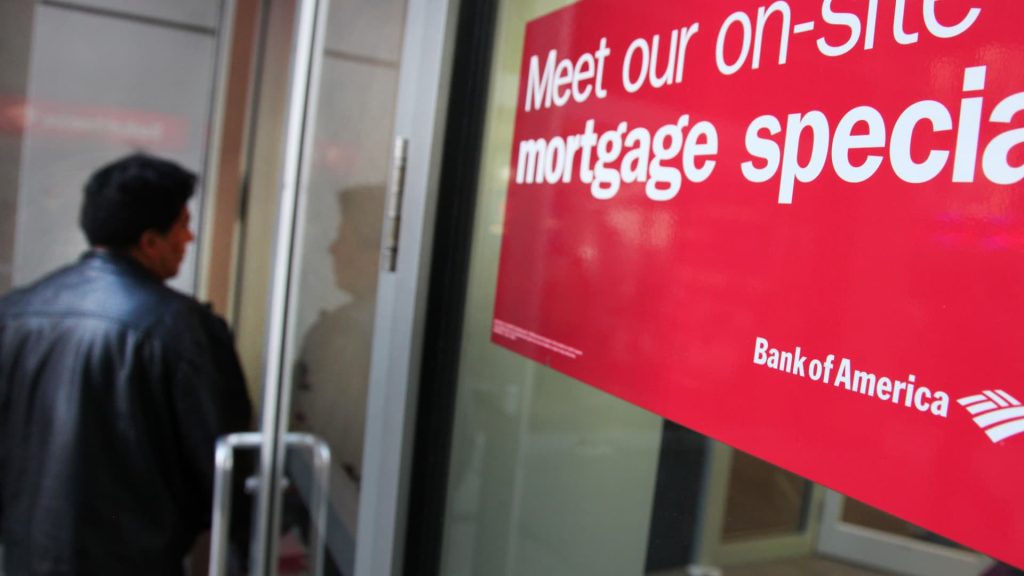 La domanda di mutui settimanali si riduce, i tassi di interesse aumentano ancora di più