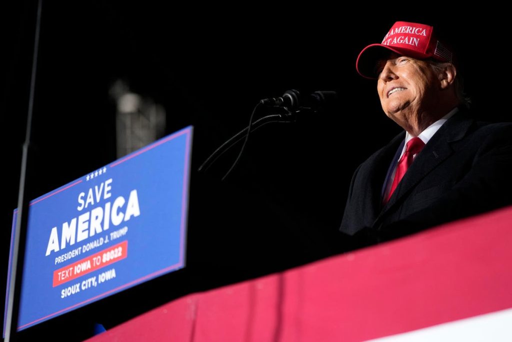 Trump News - Ultime: Trump dice alla folla in Iowa che si candiderà alla presidenza nel 2024