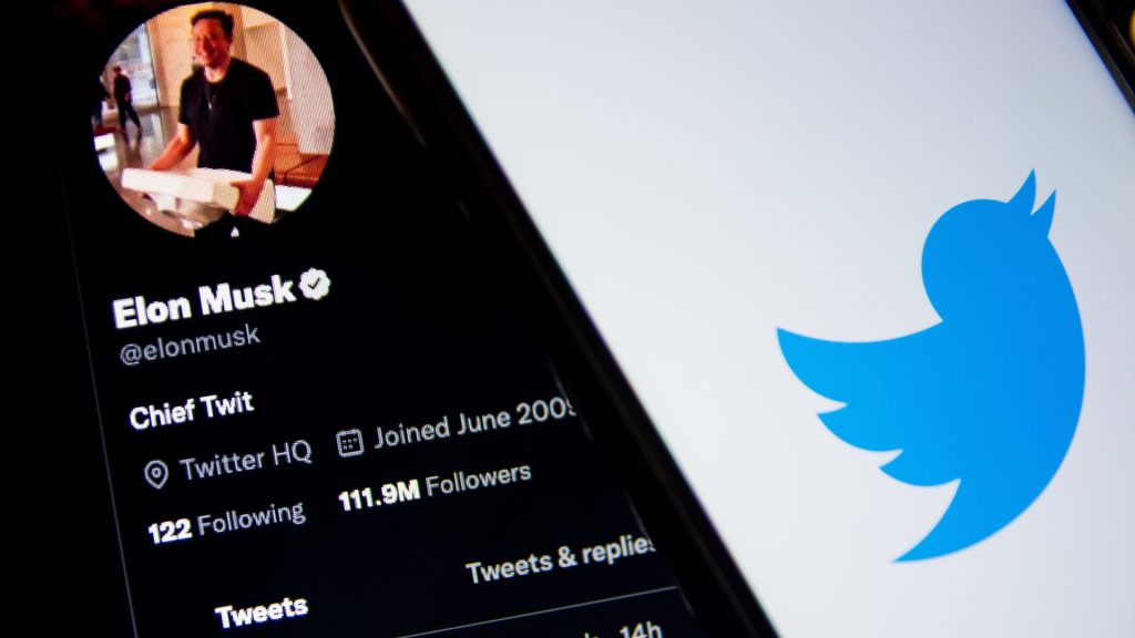 Twitter sta interrompendo bruscamente un gran numero di lavoratori a contratto