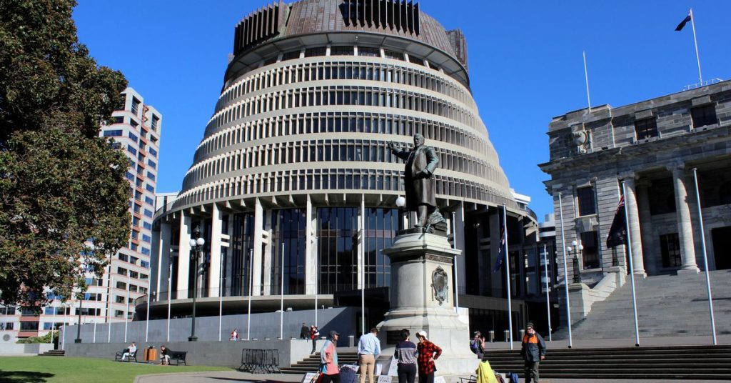 Un tribunale della Nuova Zelanda ha stabilito che l'età per votare di 18 anni è discriminatoria