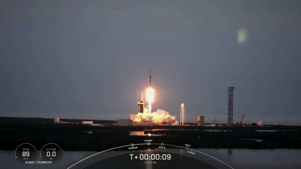 Un razzo SpaceX Falcon 9 ha lanciato con successo un satellite Starlink